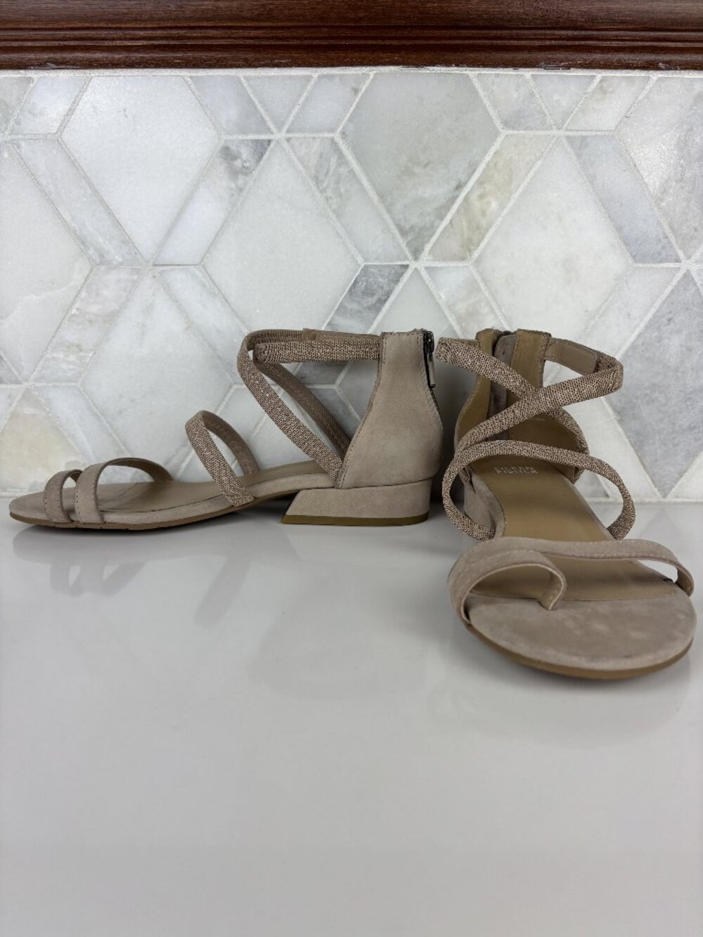 8 Eileen Fisher Emily Sandal Block Heel Strappy Toe Ring Back Zip Round Toe Slip